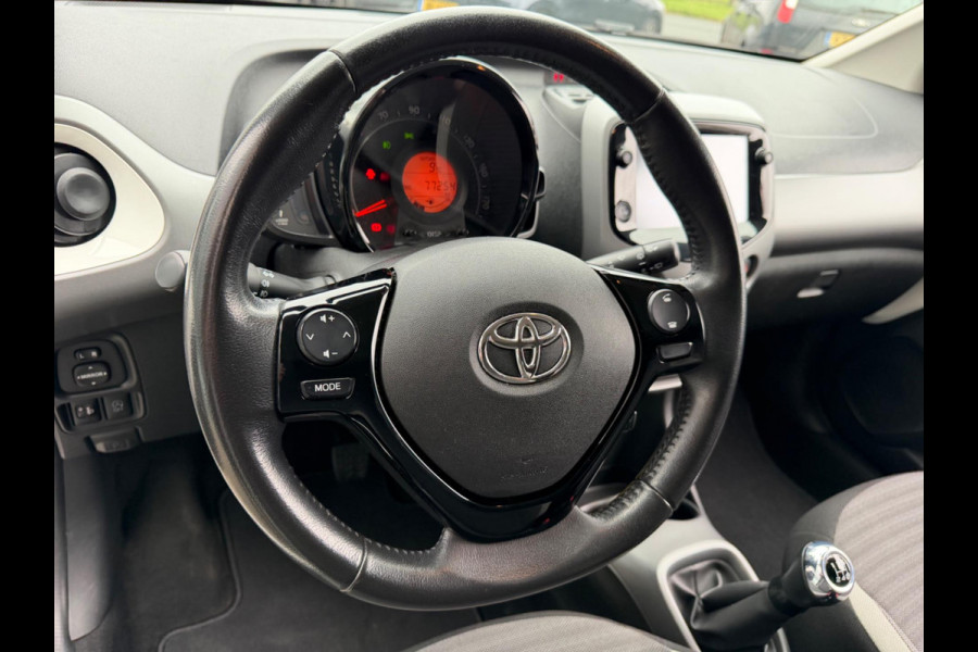 Toyota Aygo 1.0 VVT-i x-cite, NAP, CarPlay, Camera, Climate