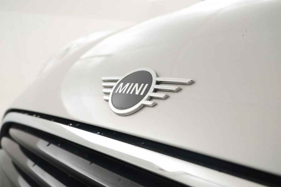 MINI Mini 1.5 Cooper Business Edition Automaat, Navigatie, Leer, Panorama,