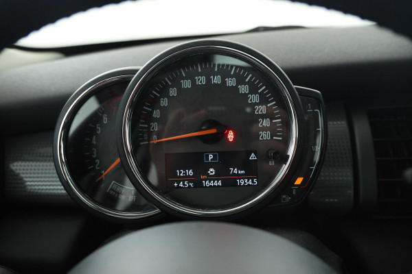 MINI Mini 1.5 Cooper Business Edition Automaat, Navigatie, Leer, Panorama,