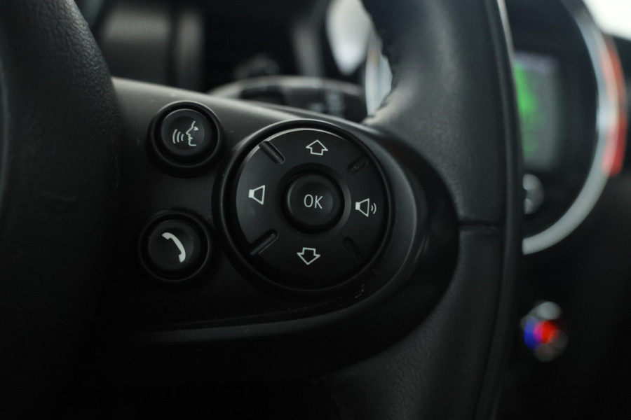 MINI Mini 1.5 Cooper Business Edition Automaat, Navigatie, Leer, Panorama,