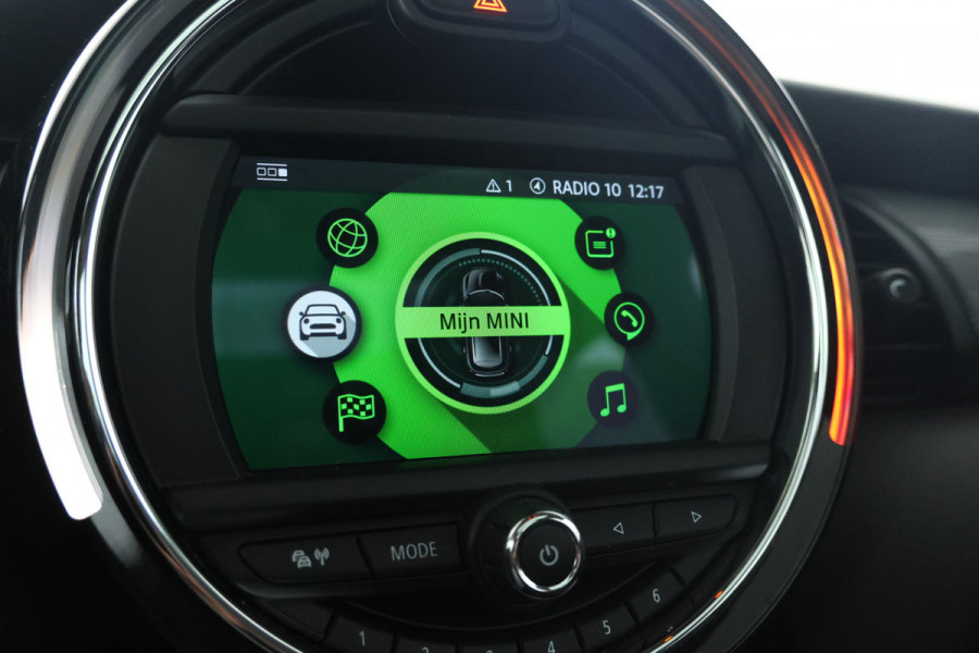 MINI Mini 1.5 Cooper Business Edition Automaat, Navigatie, Leer, Panorama,