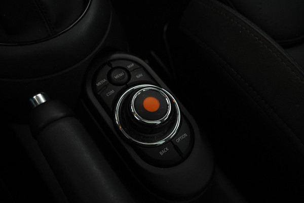 MINI Mini 1.5 Cooper Business Edition Automaat, Navigatie, Leer, Panorama,