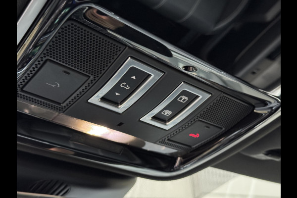 Land Rover Range Rover Velar P250 AWD R-Dynamic Carbon Edition