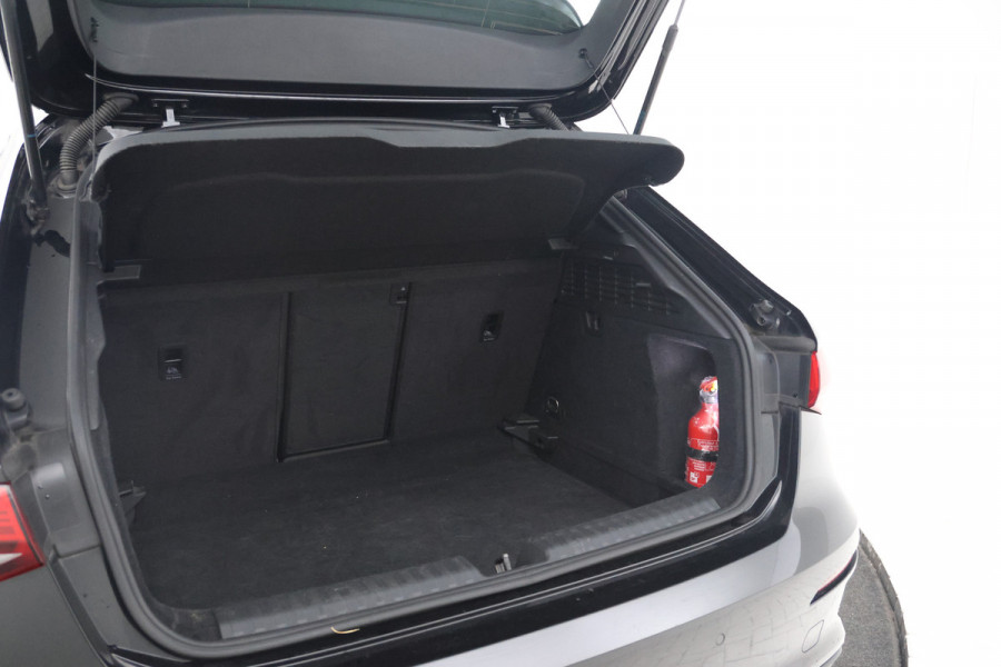 Audi A3 Sportback 30 TDI S edition Automaat, Virtual, Volleder,