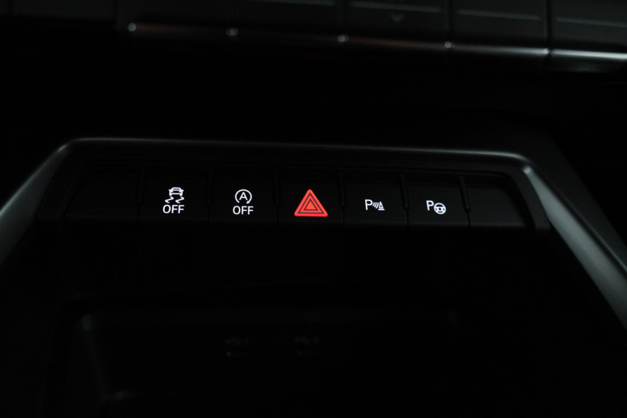 Audi A3 Sportback 30 TDI S edition Automaat, Virtual, Volleder,