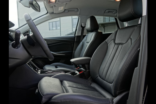 Opel Grandland 1.2 Turbo Hybrid GS Leder interieur