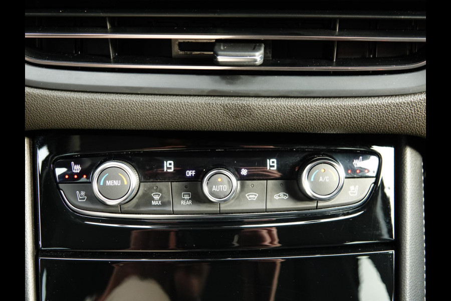 Opel Grandland 1.2 Turbo Hybrid GS Leder interieur