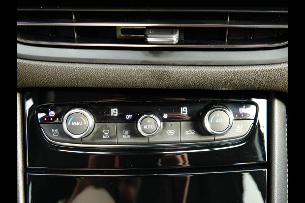 Opel Grandland 1.2 Turbo Hybrid GS Leder interieur