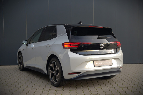 Volkswagen ID.3 First Plus 58 kWh | Stoelverwarming | Stuurverwarming | Camera | Adaptive Cruise Control | Navigatie | Standkachel | Keyless | Parkeersensoren | LED | Apple Carplay | BTW |