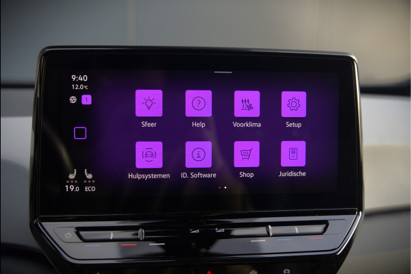 Volkswagen ID.3 First Plus 58 kWh | Stoelverwarming | Stuurverwarming | Camera | Adaptive Cruise Control | Navigatie | Standkachel | Keyless | Parkeersensoren | LED | Apple Carplay | BTW |