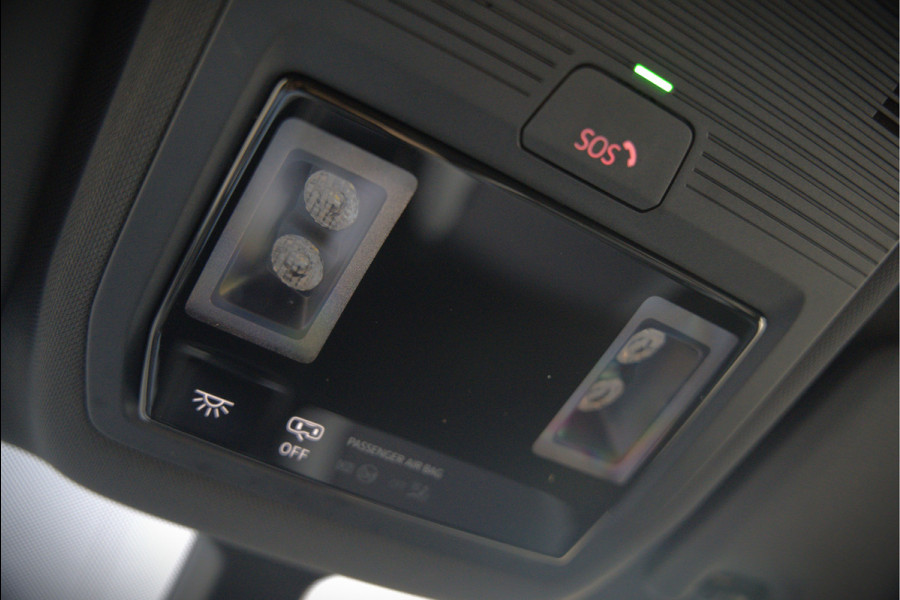 Volkswagen ID.3 First Plus 58 kWh | Stoelverwarming | Stuurverwarming | Camera | Adaptive Cruise Control | Navigatie | Standkachel | Keyless | Parkeersensoren | LED | Apple Carplay | BTW |