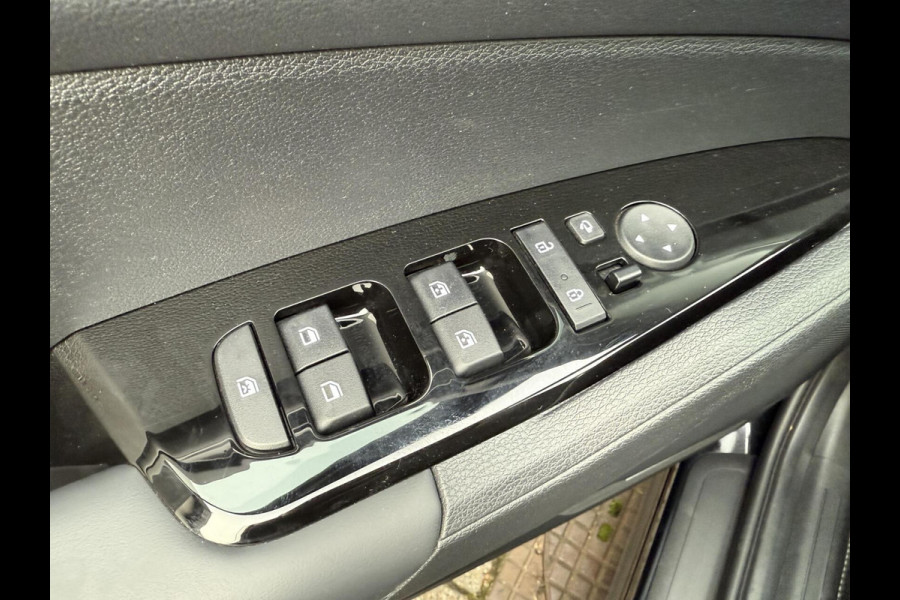 Kia Sportage 1.6 T-GDi Plug-in Hybrid AWD Dynamic