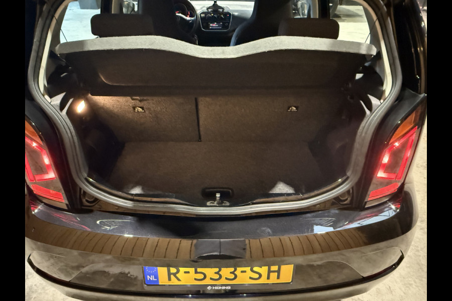 Volkswagen up! 1.0 Move Up. DAB+.Bleutooth. Airco. 5 Drs. NAP.