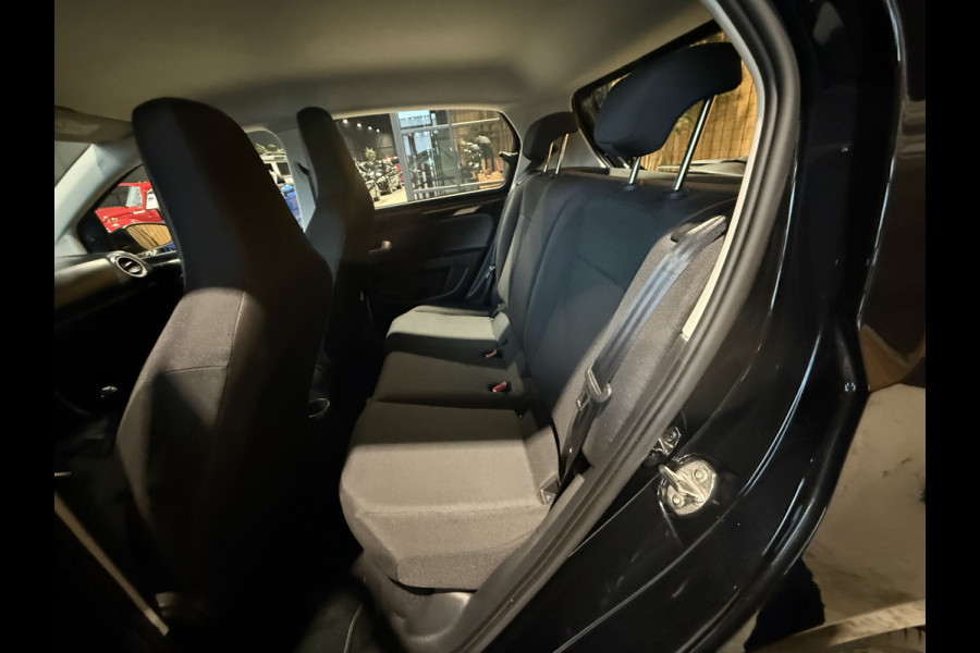 Volkswagen up! 1.0 Move Up. DAB+.Bleutooth. Airco. 5 Drs. NAP.
