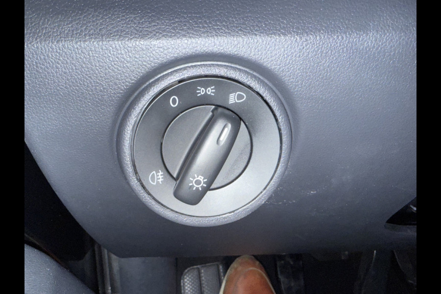 Volkswagen up! 1.0 Move Up. DAB+.Bleutooth. Airco. 5 Drs. NAP.