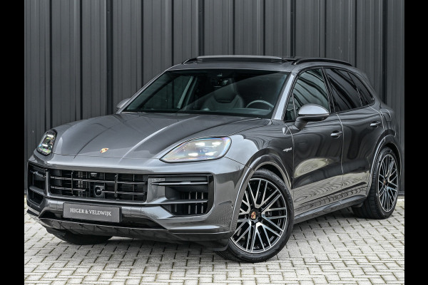 Porsche Cayenne 3.0 E-HYBRID · Luchtvering · Trekhaak · Ambiance interieur · Soft close · Bose Sound · Keyless entree · 360 Camera · Adaptieve s