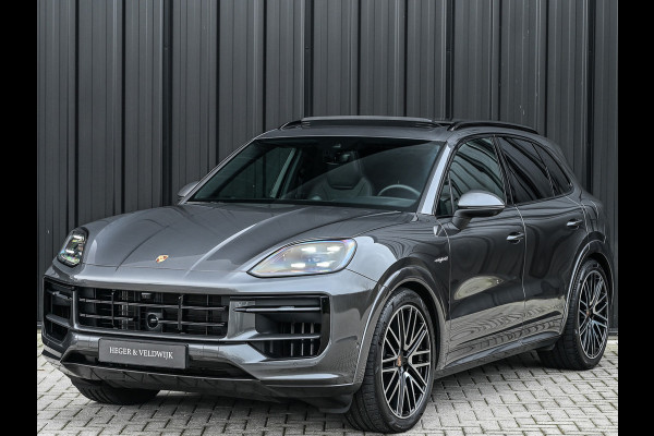 Porsche Cayenne 3.0 E-HYBRID · Luchtvering · Trekhaak · Ambiance interieur · Soft close · Bose Sound · Keyless entree · 360 Camera · Adaptieve s