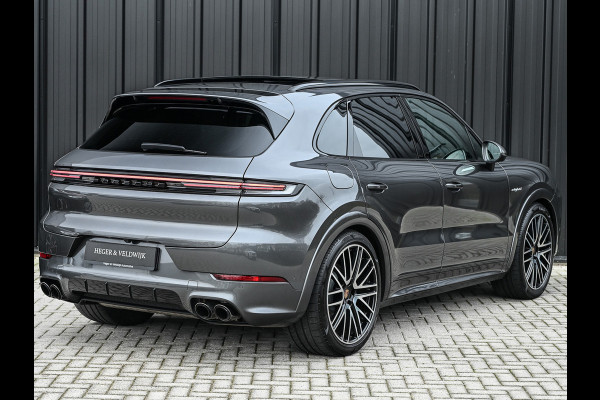 Porsche Cayenne 3.0 E-HYBRID · Luchtvering · Trekhaak · Ambiance interieur · Soft close · Bose Sound · Keyless entree · 360 Camera · Adaptieve s