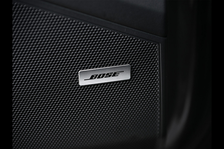 Porsche Cayenne 3.0 E-HYBRID · Luchtvering · Trekhaak · Ambiance interieur · Soft close · Bose Sound · Keyless entree · 360 Camera · Adaptieve s