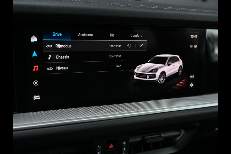 Porsche Cayenne 3.0 E-HYBRID · Luchtvering · Trekhaak · Ambiance interieur · Soft close · Bose Sound · Keyless entree · 360 Camera · Adaptieve s