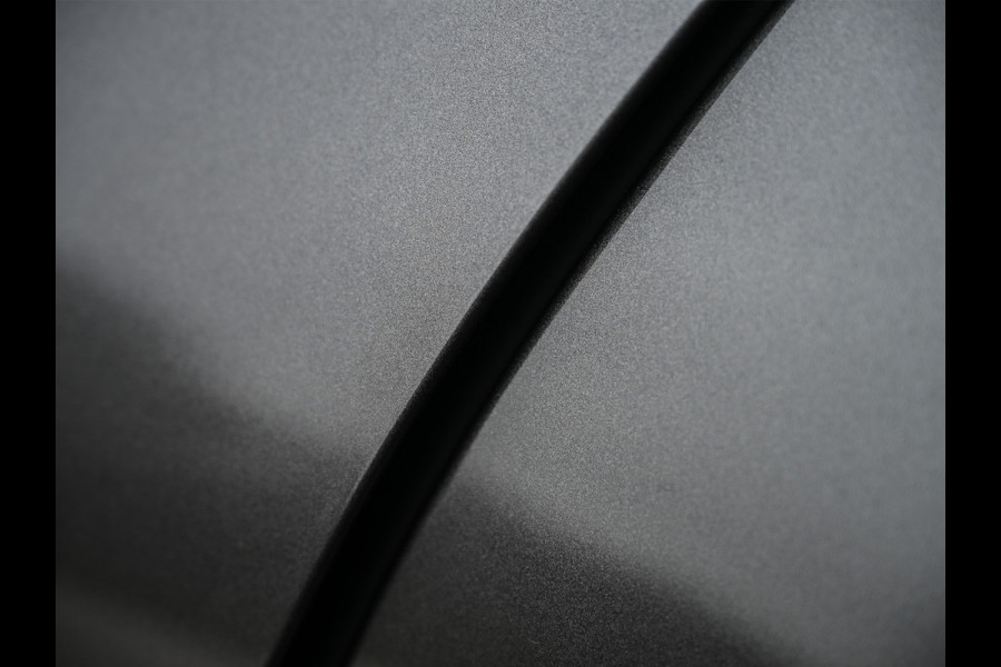 Porsche Cayenne 3.0 E-HYBRID · Luchtvering · Trekhaak · Ambiance interieur · Soft close · Bose Sound · Keyless entree · 360 Camera · Adaptieve s