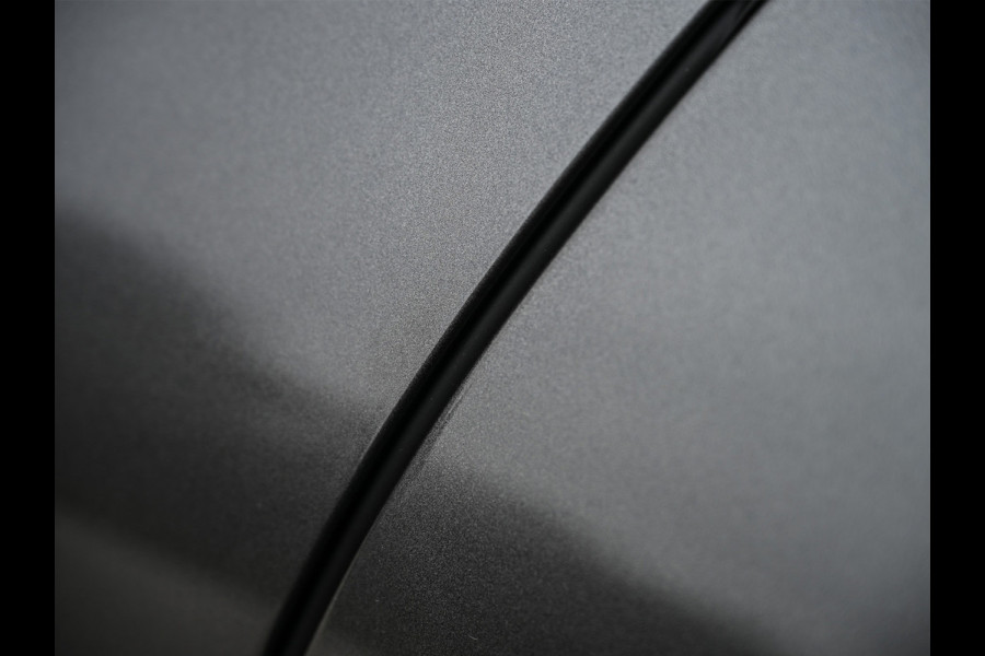 Porsche Cayenne 3.0 E-HYBRID · Luchtvering · Trekhaak · Ambiance interieur · Soft close · Bose Sound · Keyless entree · 360 Camera · Adaptieve s