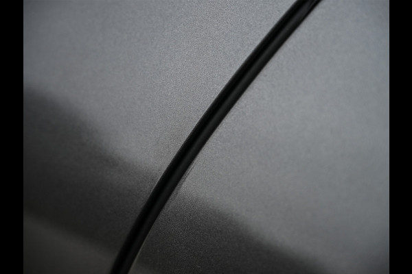 Porsche Cayenne 3.0 E-HYBRID · Luchtvering · Trekhaak · Ambiance interieur · Soft close · Bose Sound · Keyless entree · 360 Camera · Adaptieve s