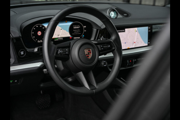 Porsche Cayenne 3.0 E-HYBRID · Luchtvering · Trekhaak · Ambiance interieur · Soft close · Bose Sound · Keyless entree · 360 Camera · Adaptieve s