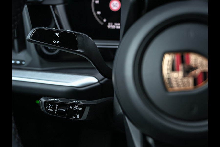 Porsche Cayenne 3.0 E-HYBRID · Luchtvering · Trekhaak · Ambiance interieur · Soft close · Bose Sound · Keyless entree · 360 Camera · Adaptieve s