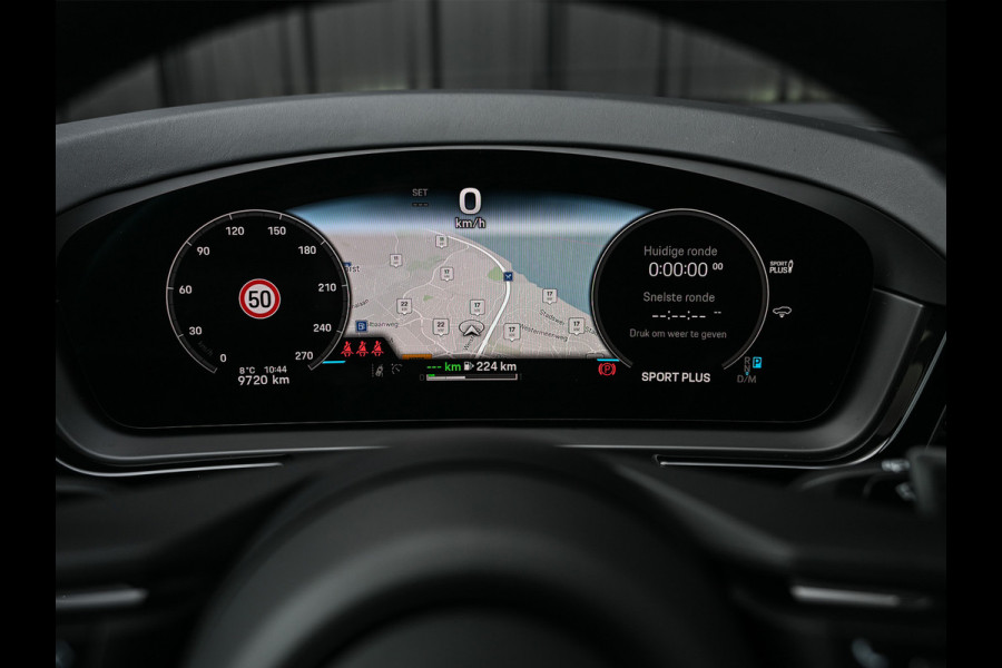 Porsche Cayenne 3.0 E-HYBRID · Luchtvering · Trekhaak · Ambiance interieur · Soft close · Bose Sound · Keyless entree · 360 Camera · Adaptieve s