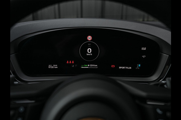 Porsche Cayenne 3.0 E-HYBRID · Luchtvering · Trekhaak · Ambiance interieur · Soft close · Bose Sound · Keyless entree · 360 Camera · Adaptieve s