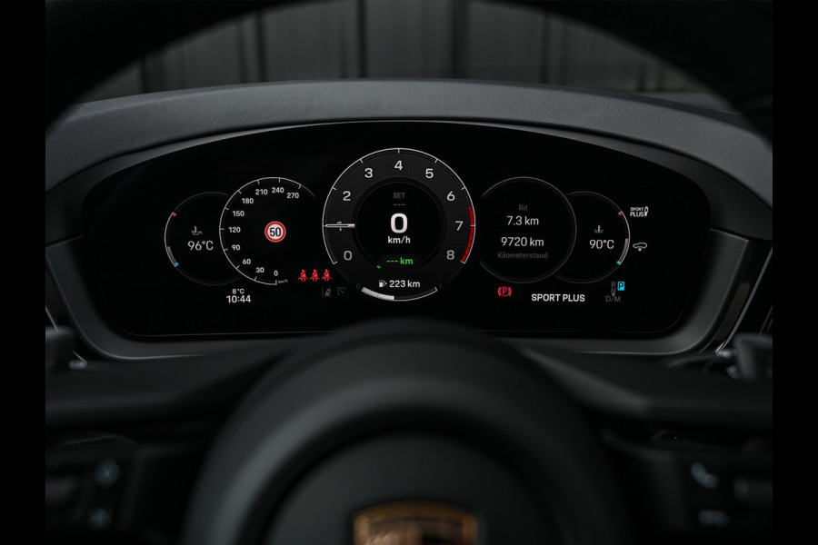 Porsche Cayenne 3.0 E-HYBRID · Luchtvering · Trekhaak · Ambiance interieur · Soft close · Bose Sound · Keyless entree · 360 Camera · Adaptieve s