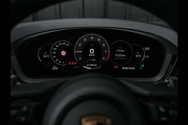 Porsche Cayenne 3.0 E-HYBRID · Luchtvering · Trekhaak · Ambiance interieur · Soft close · Bose Sound · Keyless entree · 360 Camera · Adaptieve s