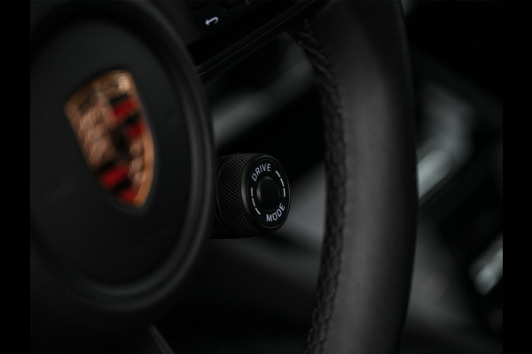 Porsche Cayenne 3.0 E-HYBRID · Luchtvering · Trekhaak · Ambiance interieur · Soft close · Bose Sound · Keyless entree · 360 Camera · Adaptieve s