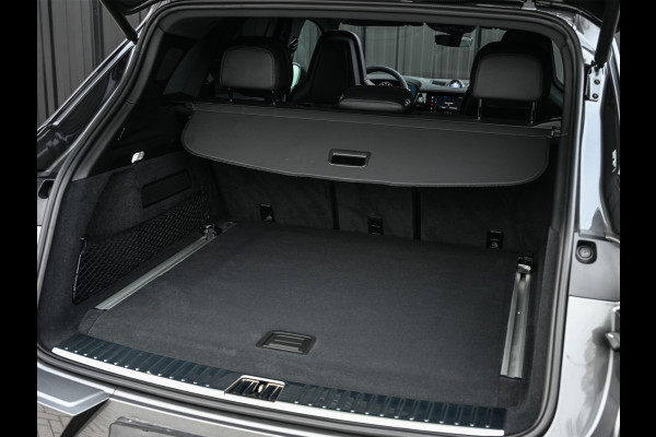 Porsche Cayenne 3.0 E-HYBRID · Luchtvering · Trekhaak · Ambiance interieur · Soft close · Bose Sound · Keyless entree · 360 Camera · Adaptieve s