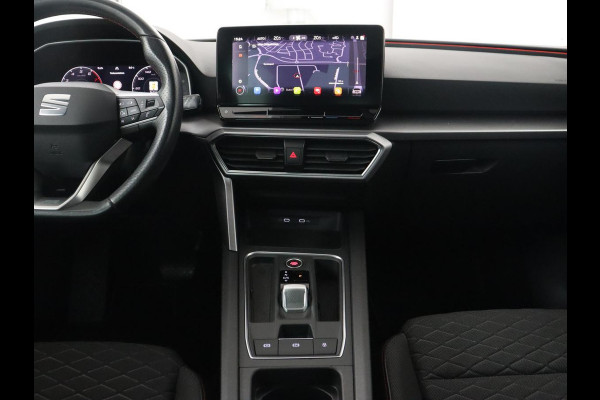 Seat Leon 1.5 eTSI FR Launch Edition | Carplay | Adaptive cruise | Sfeerverlichting | Navigatie | Full LED | Dodehoek detectie | DAB | Parkeerhulp | Climate control