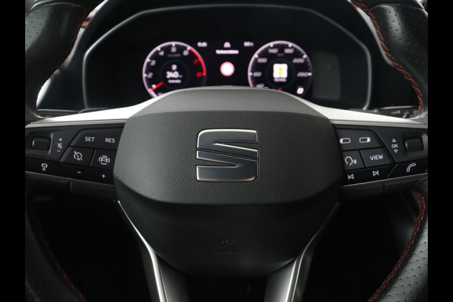 Seat Leon 1.5 eTSI FR Launch Edition | Carplay | Adaptive cruise | Sfeerverlichting | Navigatie | Full LED | Dodehoek detectie | DAB | Parkeerhulp | Climate control