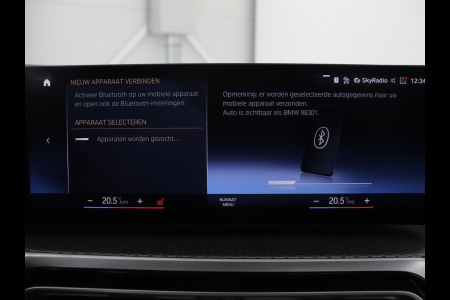 BMW 3-serie 320e M Sport | Panoramadak | Trekhaak | Stoelverwarming | Carplay | Sportstoelen | Leder/Alcantara | Navigatie | Widescreen Display | Sfeerverlichting | Parkeerhulp | PHEV | Plug In