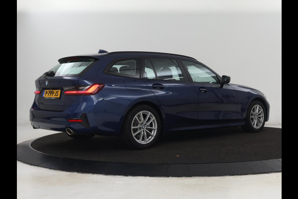 BMW 3 Serie 318i Business Edition | Stoelverwarming | Camera | Carplay | Live Cockpit | Full LED | Navigatie | Dodehoek detectie | Climate control