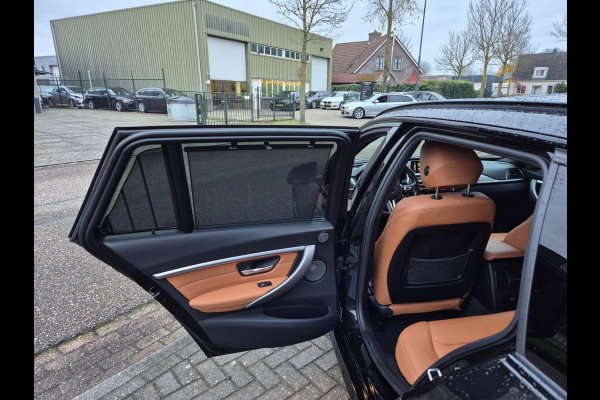 BMW 3 Serie Touring 330i M Sport X-Drive CarPlay Dig. Teller 6wb Line assist Dode Hoek ACC NAP NL Stuurverwarm 100% dealer onderho