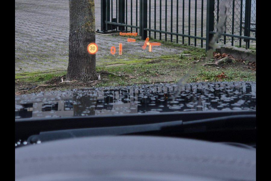 BMW 3 Serie Touring 330i M Sport X-Drive CarPlay Dig. Teller 6wb Line assist Dode Hoek ACC NAP NL Stuurverwarm 100% dealer onderho