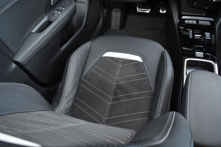 Opel Mokka 1.2 Turbo 130PK Aut. Ultimate | Carplay | camera | Stoel- & Stuurverw. | Incl. garantie