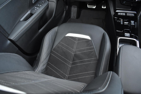 Opel Mokka 1.2 Turbo 130PK Aut. Ultimate | Carplay | camera | Stoel- & Stuurverw. | Incl. garantie