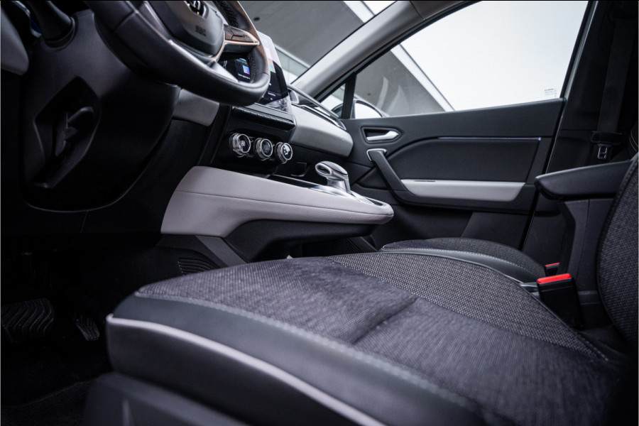 Renault Captur 1.6 E-Tech Plug-in Hybrid 160 Intens ** Panodak ** Camera ** Navigatie Rijbereik tot 56km (WLTP)