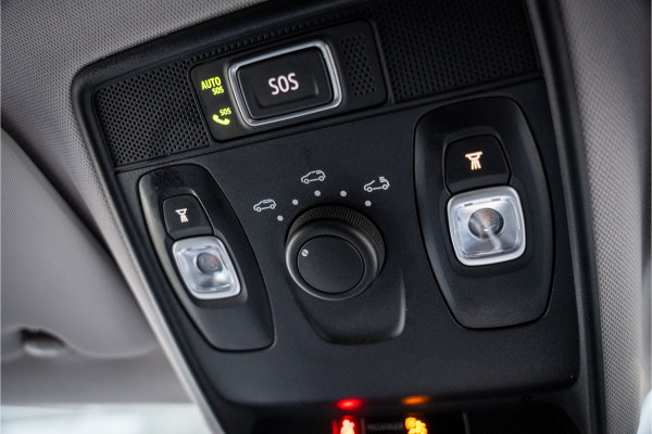 Renault Captur 1.6 E-Tech Plug-in Hybrid 160 Intens ** Panodak ** Camera ** Navigatie Rijbereik tot 56km (WLTP)