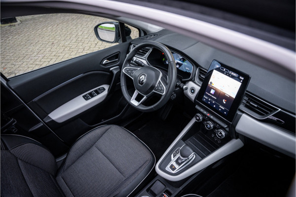 Renault Captur 1.6 E-Tech Plug-in Hybrid 160 Intens ** Panodak ** Camera ** Navigatie Rijbereik tot 56km (WLTP)