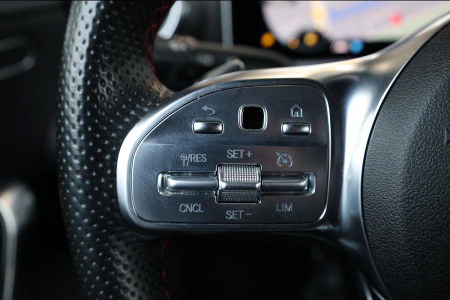 Mercedes-Benz A-Klasse 180 AMG LED/VIRTUAL/HALF LEDER+S.VERWARMING/18" LMV/CAM/LINE/ACC/ECC/12 MDN GARANTIE!