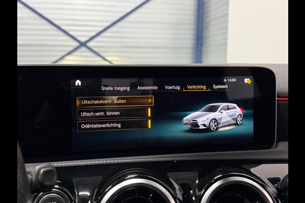 Mercedes-Benz A-Klasse 180 AMG LED/VIRTUAL/HALF LEDER+S.VERWARMING/18" LMV/CAM/LINE/ACC/ECC/12 MDN GARANTIE!