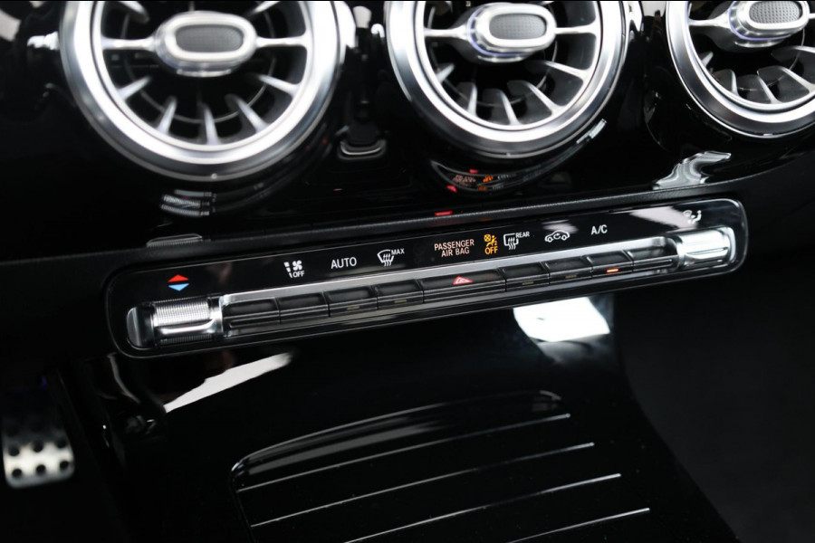 Mercedes-Benz A-Klasse 180 AMG LED/VIRTUAL/HALF LEDER+S.VERWARMING/18" LMV/CAM/LINE/ACC/ECC/12 MDN GARANTIE!