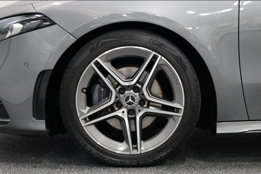 Mercedes-Benz A-Klasse 180 AMG LED/VIRTUAL/HALF LEDER+S.VERWARMING/18" LMV/CAM/LINE/ACC/ECC/12 MDN GARANTIE!